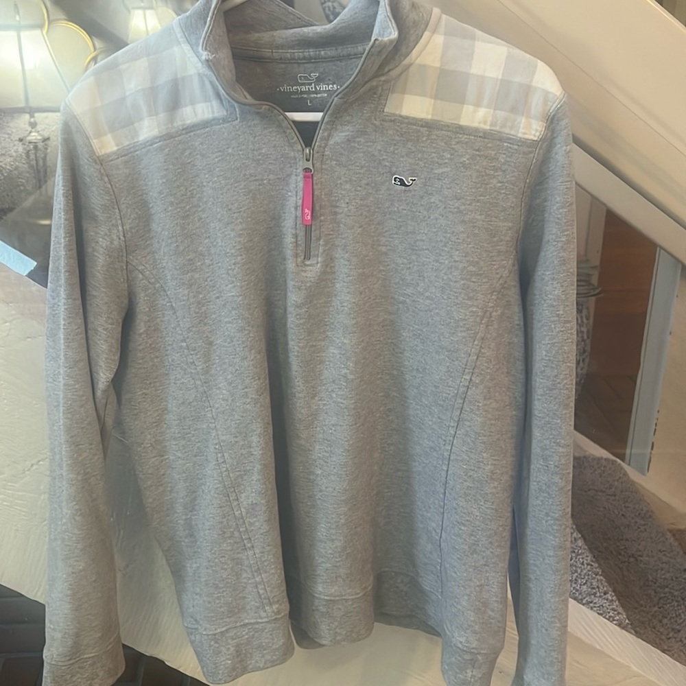 Vineyard Vines 100% cotton  1/4 zip L
